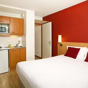 ** Apartahotel Séjours&affaires Genève Genis Francia