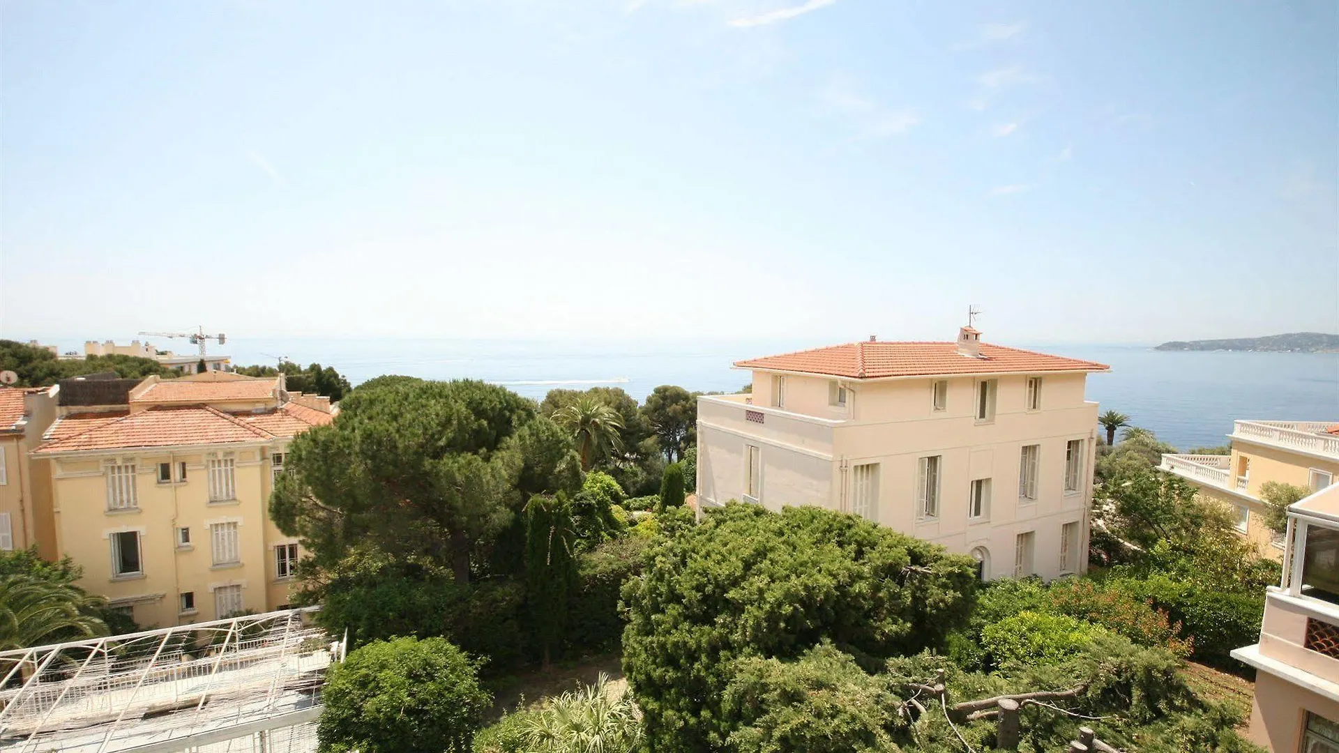 **  Hotel Normandy Cap-d'Ail France